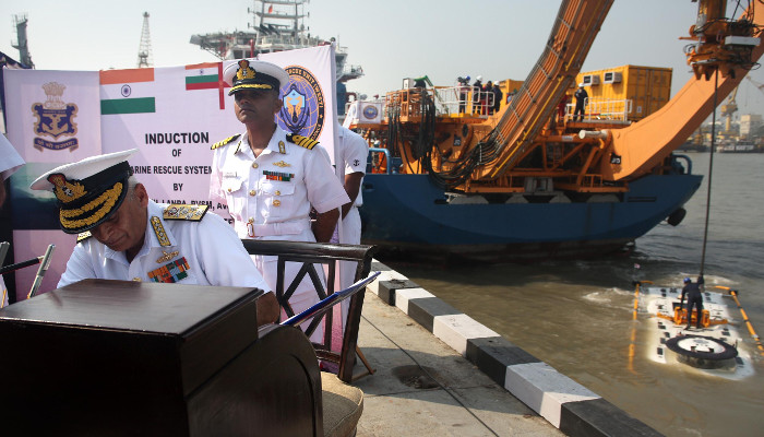 Navy inducts submarine rescue system